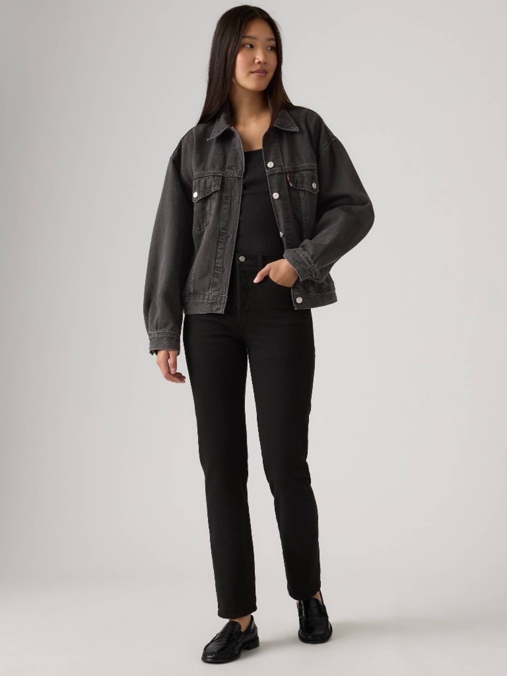 Levi’s Black Wedgie Jeans. 25